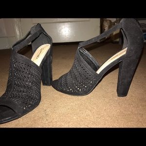 Black Y•Not heels
